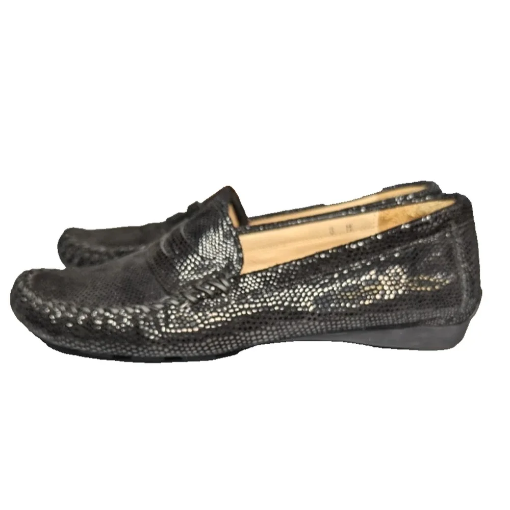Vaneli Womens Black Glossy Embossed Faux Snakeskin Suede Slip On Penny Loafers 8